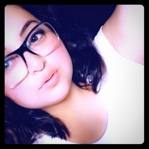 Meet your Posher, Sabrina